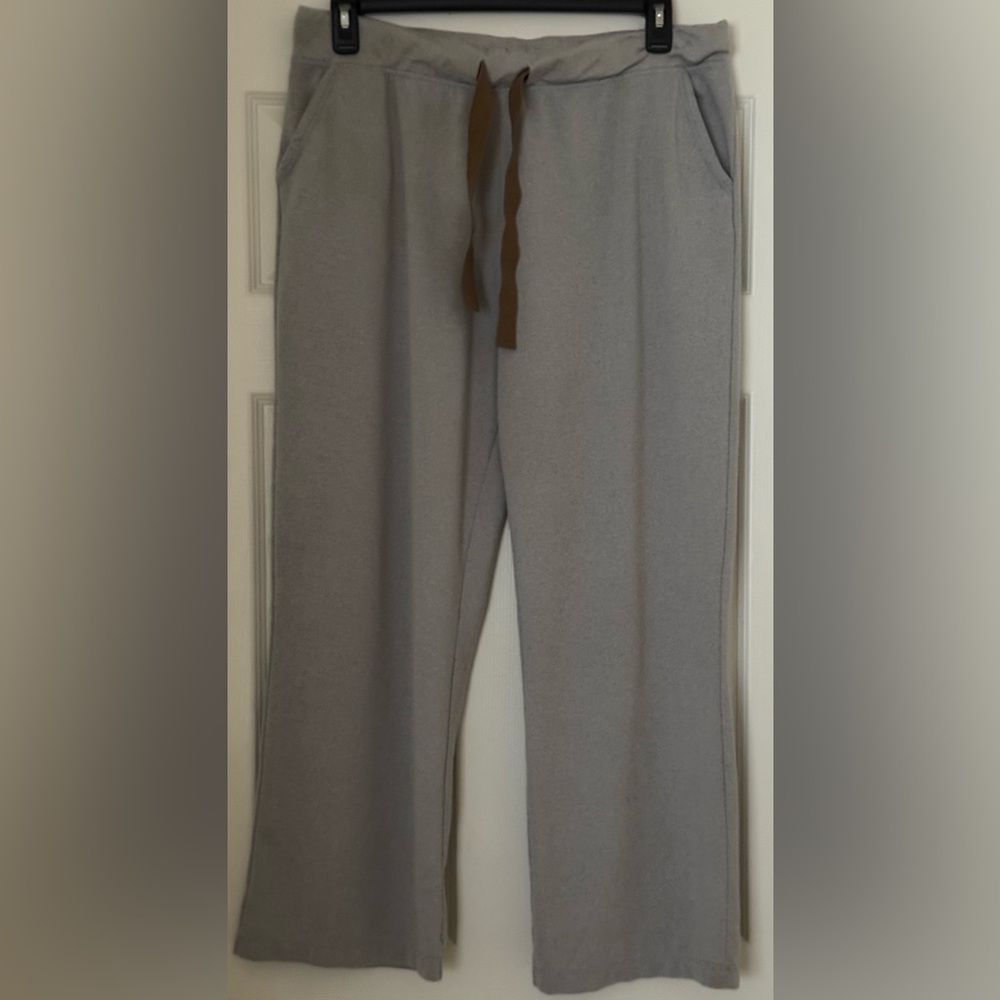 Koolaburra Gray Lounge/Pajama Set - Picture 4 of 7